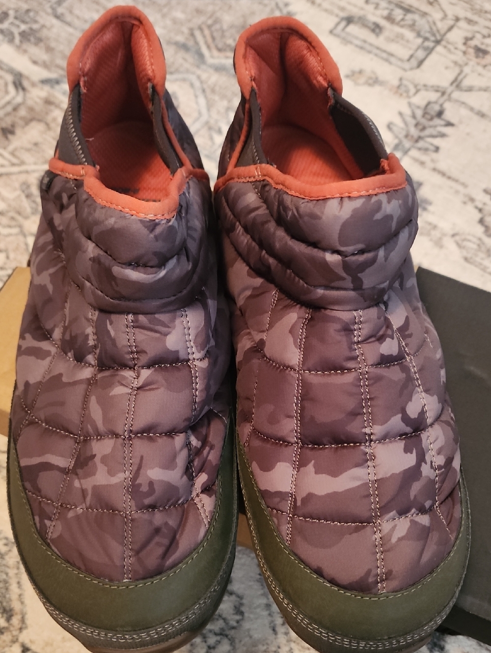 New Mens Size 11 L.L. Bean Orange and Gray Slip-On Shoe Waterproof